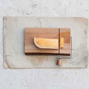Cutting Board w/Slicer